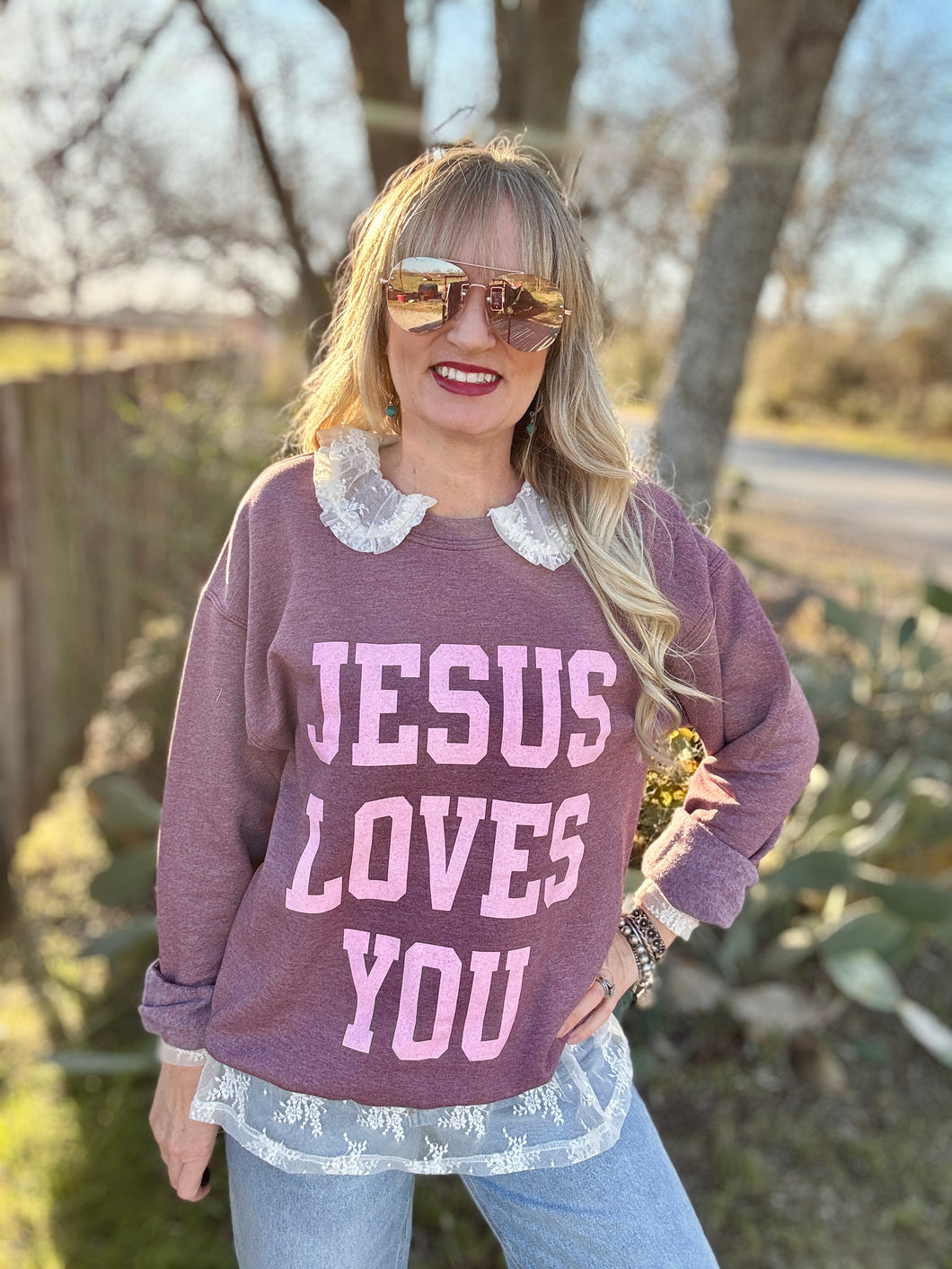 Jesus loves You sweatshirt