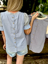 The Background top~ 2 colors