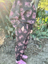 The Charcoal rose set