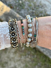 The Tiny cross bracelet