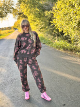The Charcoal rose set
