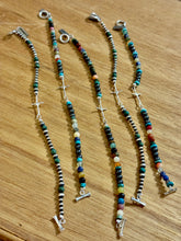 The Tiny cross bracelet