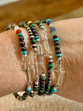 The Tiny cross bracelet