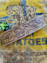 The pistol Annies belt