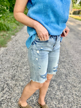 The sidewalk shorts