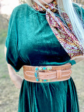 The pistol Annies belt