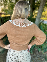 The Caramel collar sweater