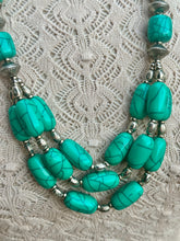 The Lasso necklace