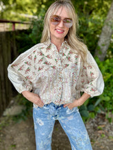 The Pretty Peoni top