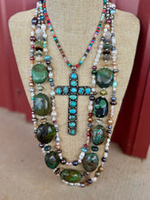 The Pony pearl necklace