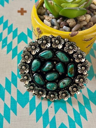 Around the world buckle