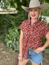 The Hardy horseshoe button up