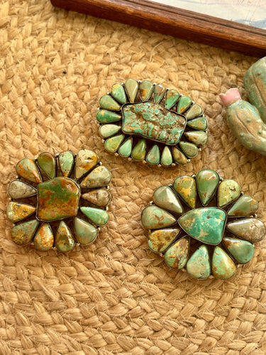 The Cluster buckle