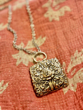 Dont be square necklace