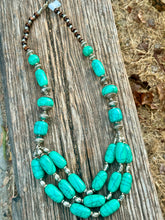 The Lasso necklace