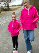 The mini Fuchsia fusion pullover