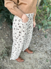 The filly floral pants