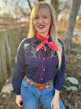 The Native navy pearl snap