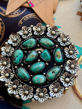 Around the world buckle