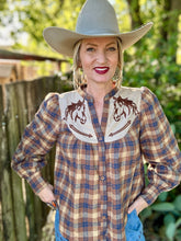 The Hideaway horse top