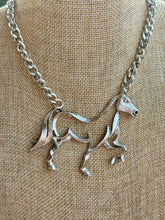 The Gallop necklace~ 2 colors