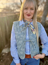 Break the blues button up