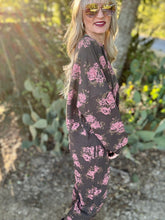 The Charcoal rose set