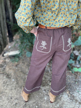 The chocolate chisum pants