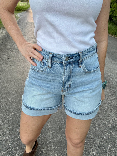 The Cali cuffed shorts