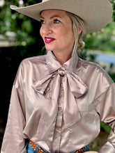 The simply champagne blouse