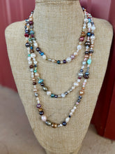 The Pony pearl necklace