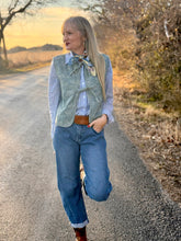 Run for the roses vest