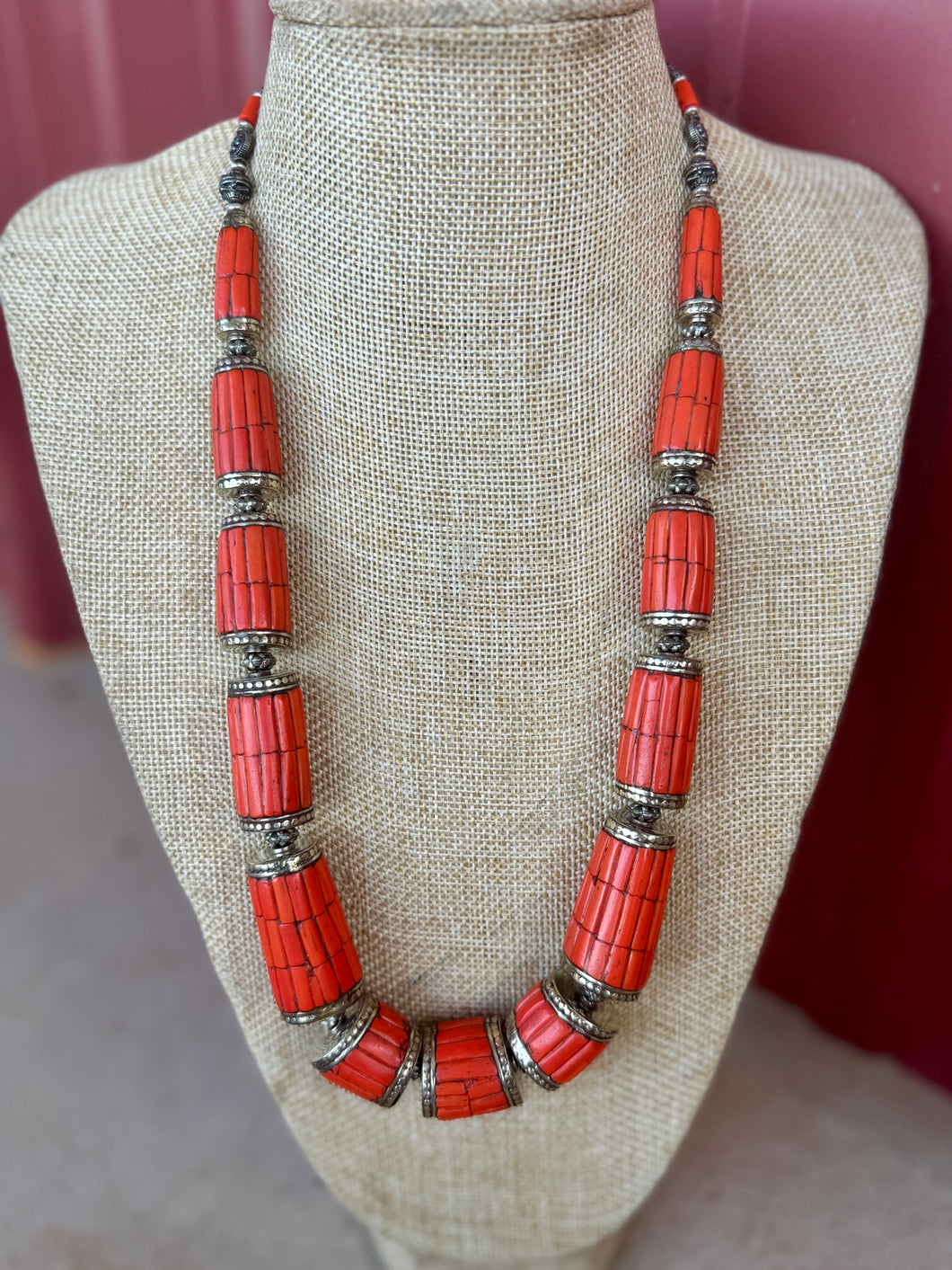 The Carlisle coral necklace