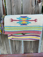 The Banjo Blanket purses