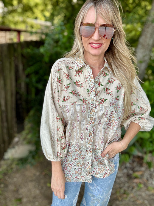 The Pretty Peoni top