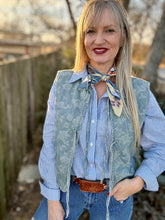 Run for the roses vest