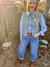 Run for the roses vest