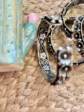 The Flower cuff