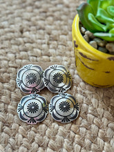 The Cobachon earrings