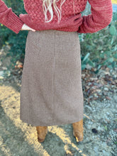 The Houndstooth skirt