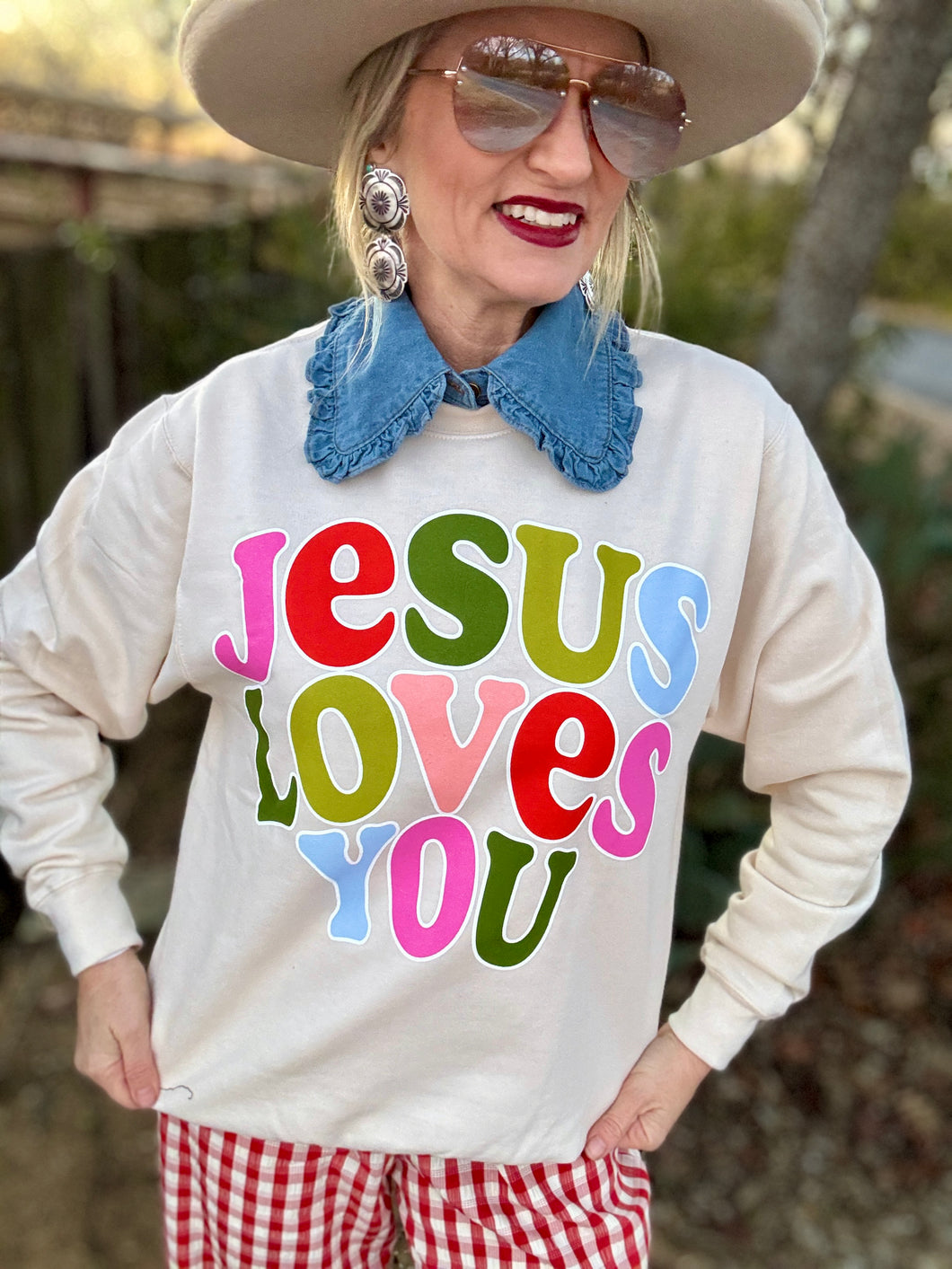 Jesus Loves you sweatshirt