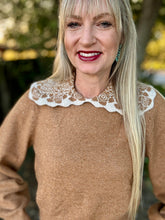 The Caramel collar sweater