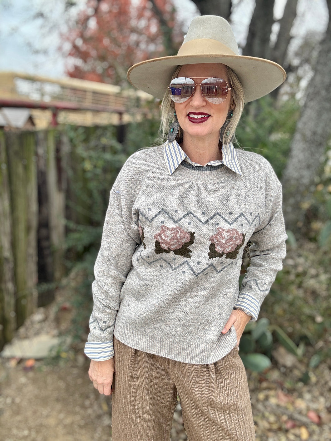 The Vintage rose sweater