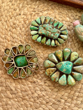 The Cluster buckle