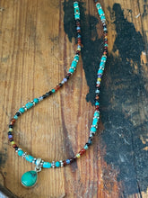 The petite stone necklace