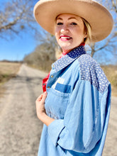 The vintage vibe denim button up